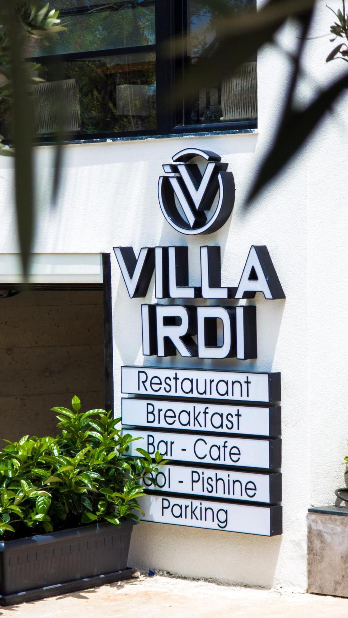 Vila Irdi クサミル エクステリア 写真