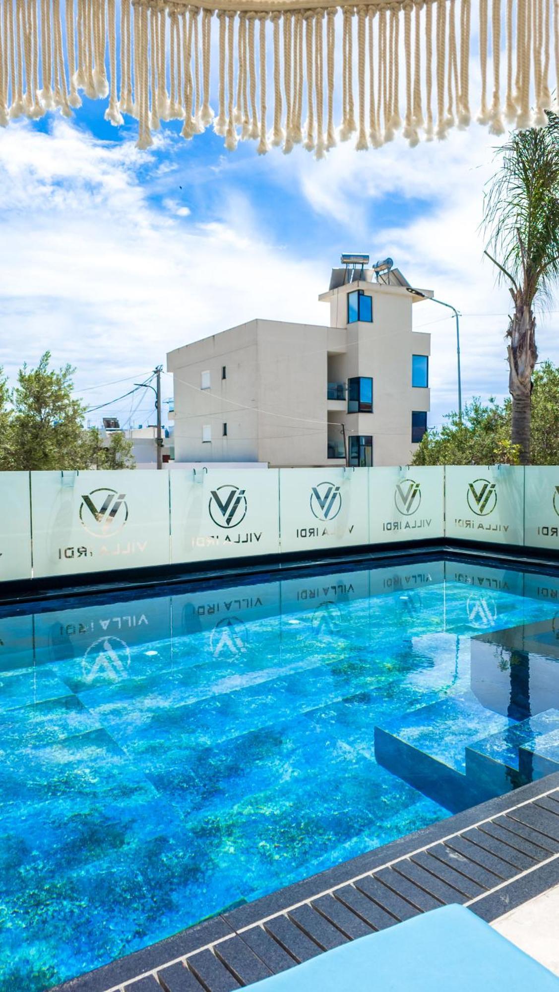 Vila Irdi クサミル エクステリア 写真